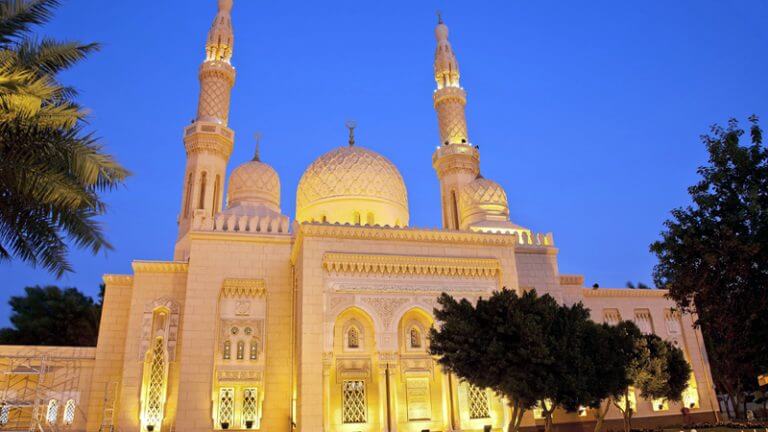 Dress Code Jumeirah Mosque & Best Way to Get There?