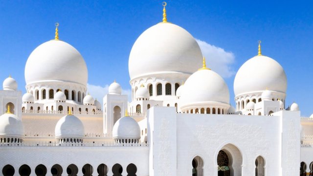 Abu Dhabi Sheikh Zayed Grand Mosque Dress Code And Timings And Facts 